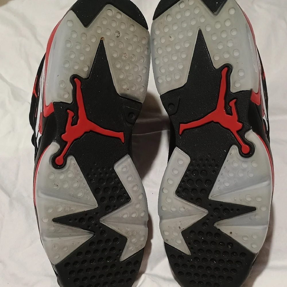 Flight  Nike Air Jordans Shoes - Black and Red 8 mens - Picture 6 of 11